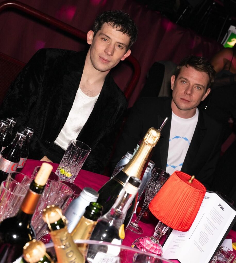 Josh O'Connor y Jonathan Anderson en los Fashion Awards 2023.