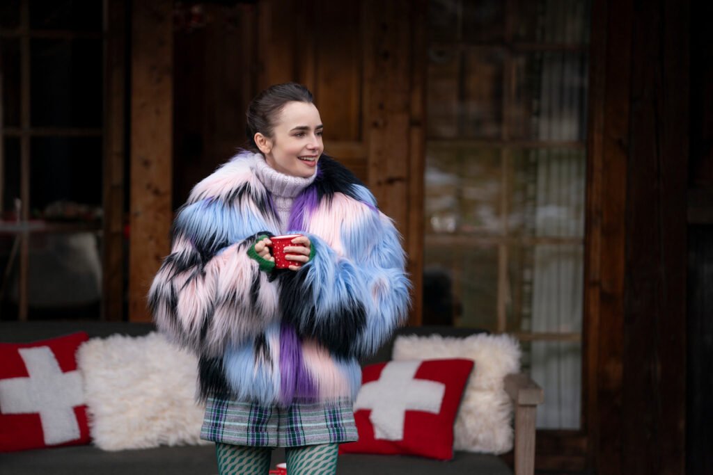 Emily in Paris abrigo de faux fur