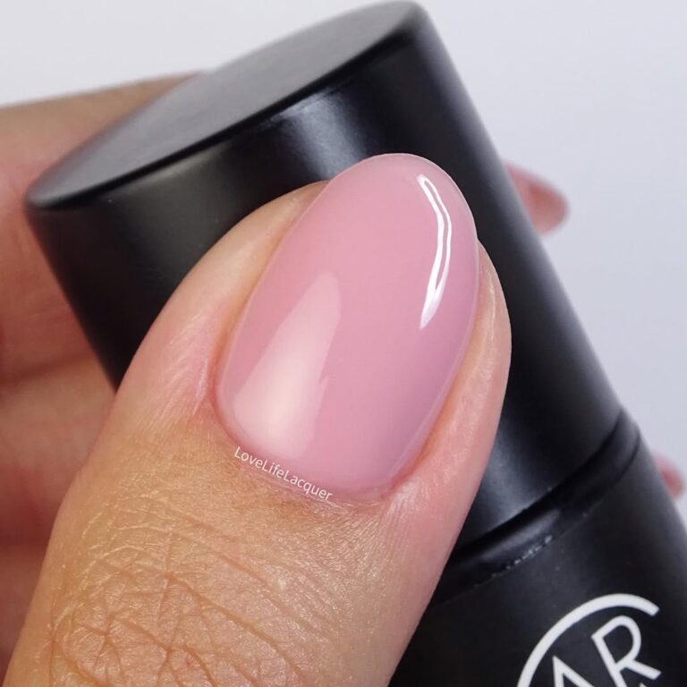 Cómo utilizar la Base Rubber: beneficios sobre uña natural - Marie ...