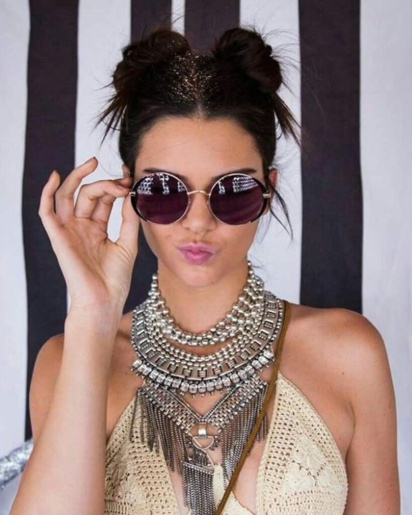 Peinados Coachella de Kendall Jenner