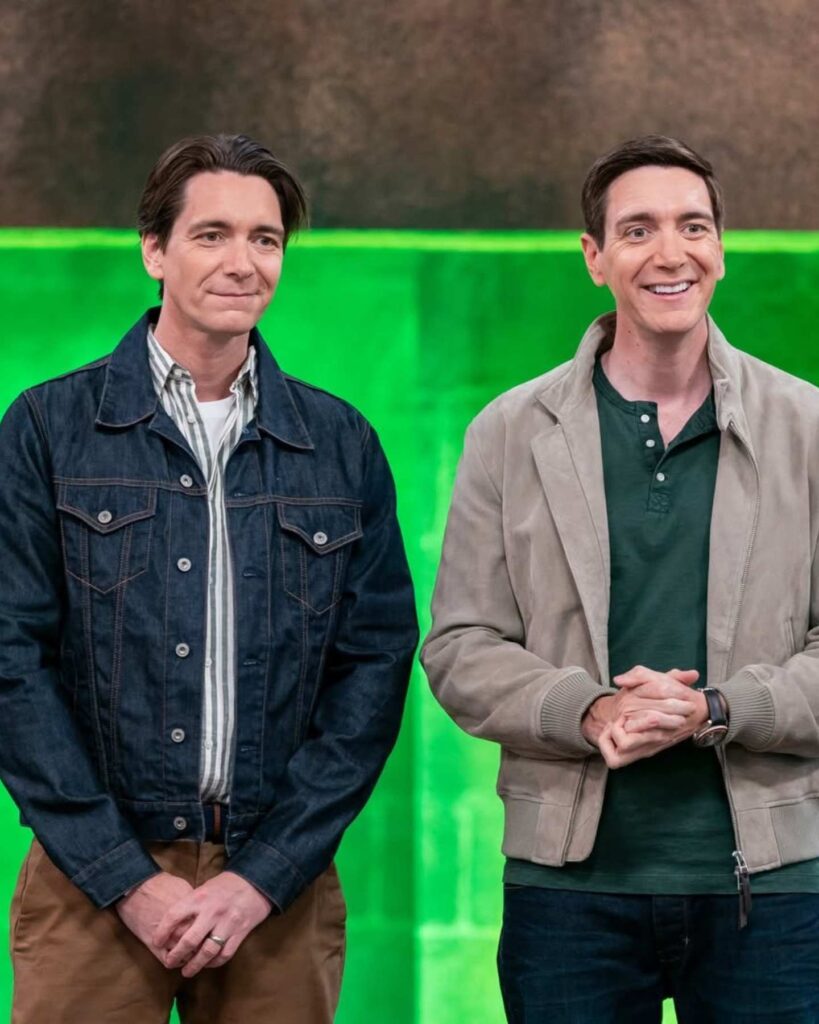 James y Oliver Phelps como Fred y George Weasley actualmente