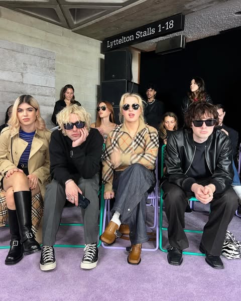 Molly, Lennon, Anaïs y Gene Gallagher