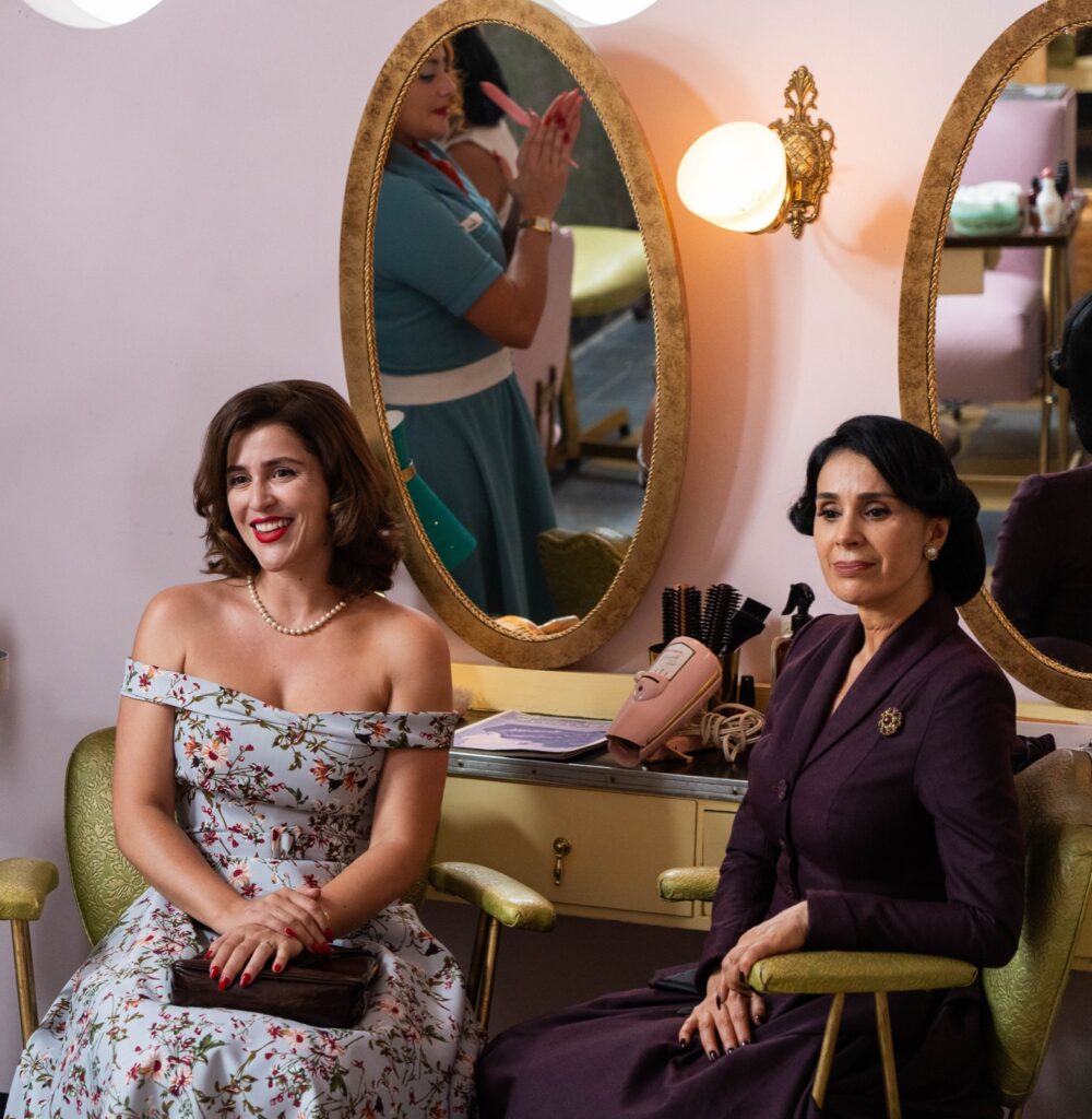 Cassandra Sánchez-Navarro y Catherine Siachoque en Consuelo