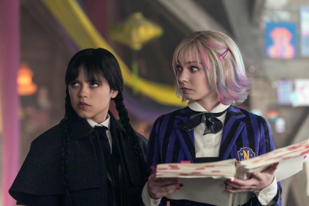 Enid Sinclair y Merlina