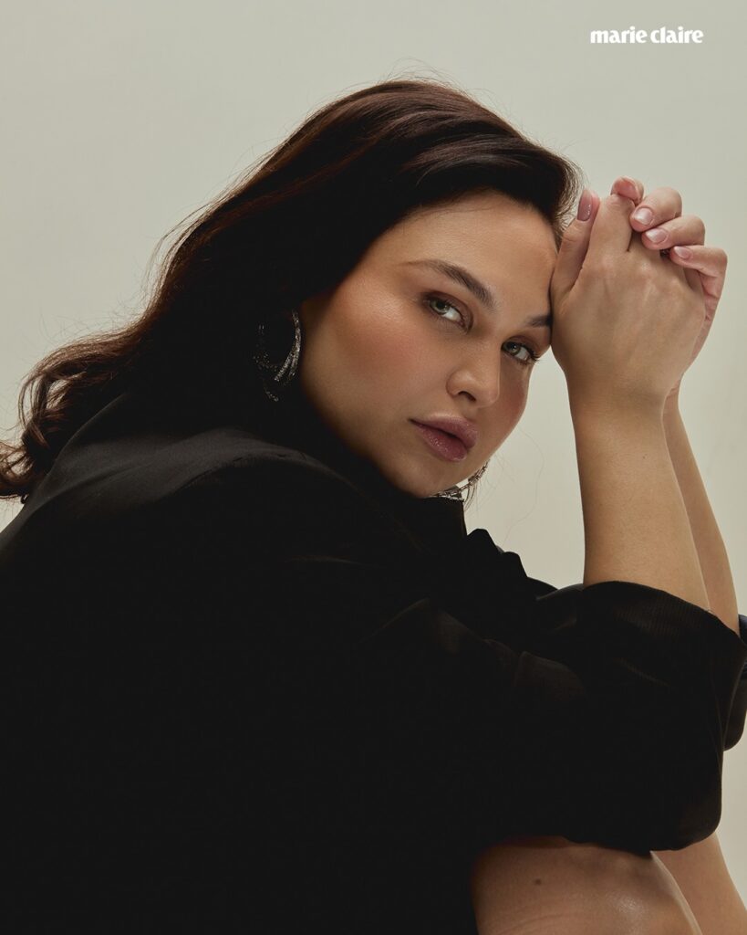 Estefanía Villarreal con Dove Derma Care Fuerza Anti-Caída
