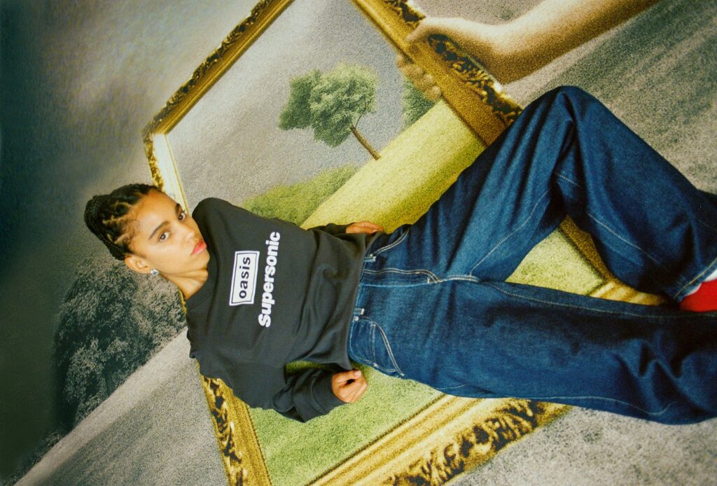 Playera Supersonic de Levi's x Oasis