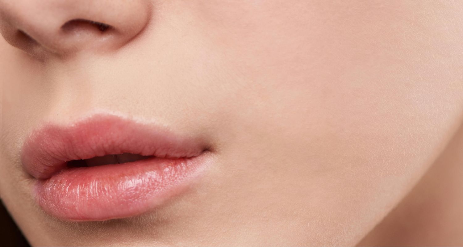 ¿Qué vitamina falta cuando se parten los labios?