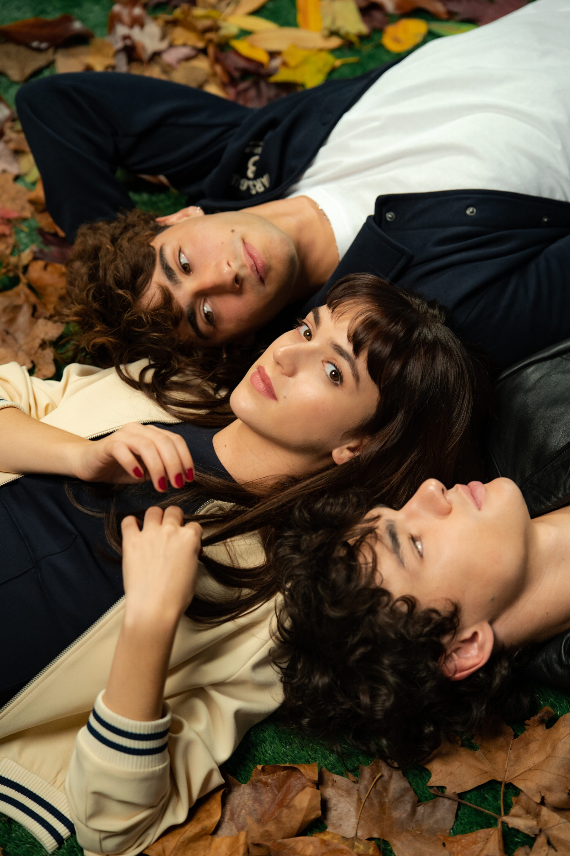 Dímelo Bajito: De qué trata, reparto y estreno