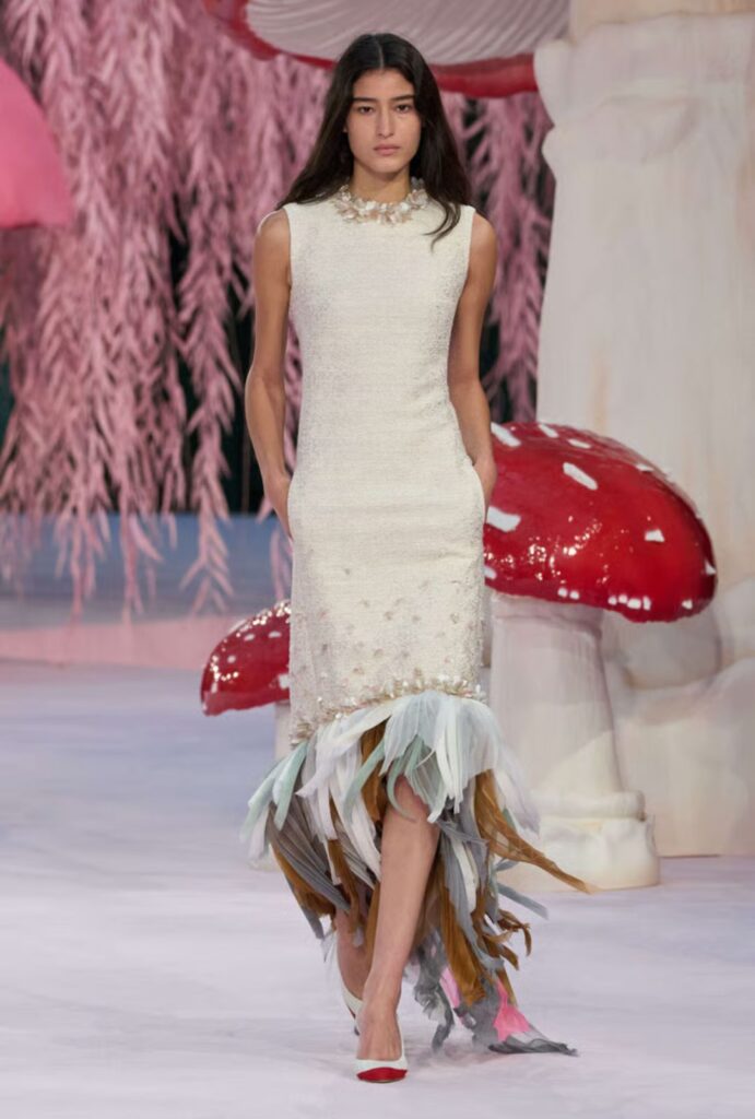 Matthieu Blazy redefine la alta costura en Chanel PV 2026