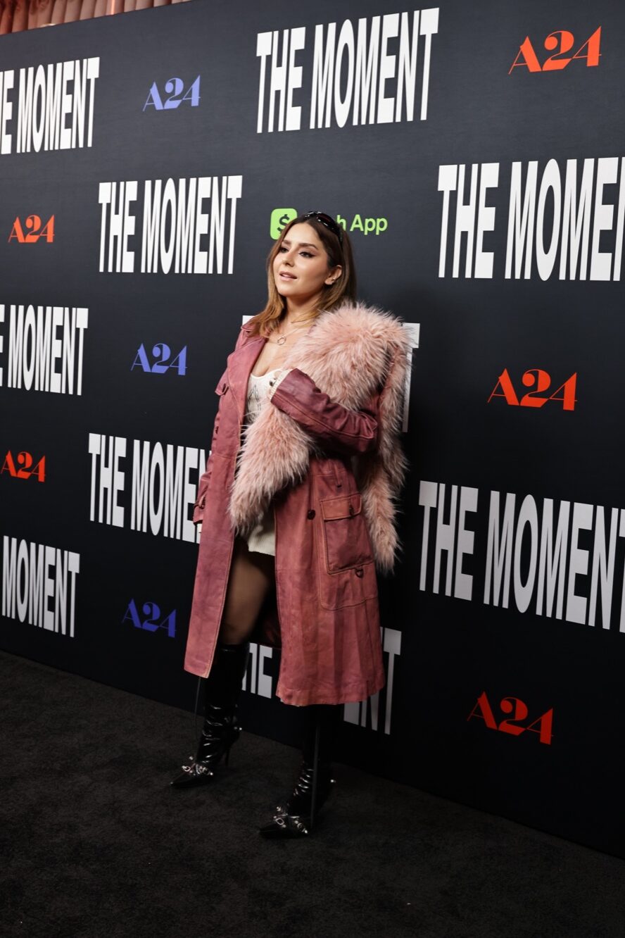 Diana Bovio premiere The Moment