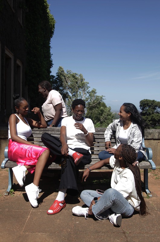 Niños de Charlize Theron Africa Outreach Project