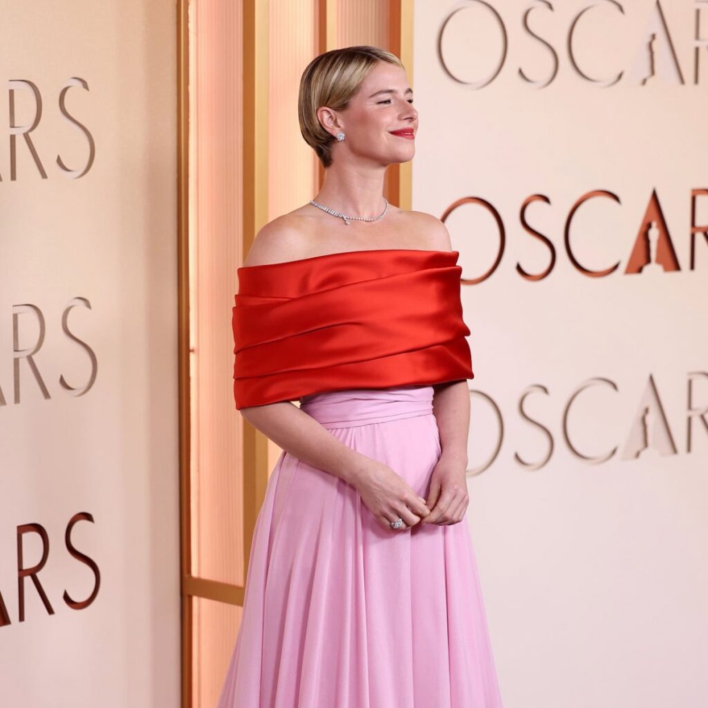 Jessie Buckley en Chanel