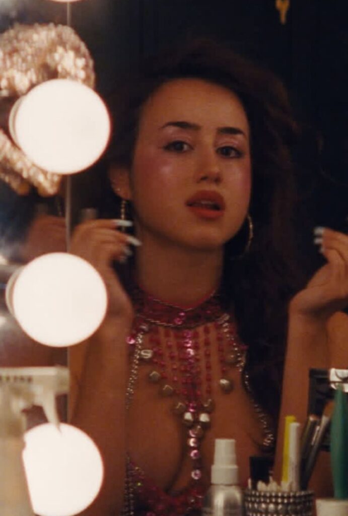 Priscilla Delgado como Angel