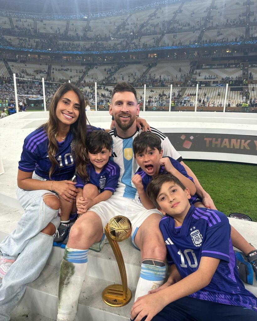 Antonella Roccuzzo y Lionel Messi