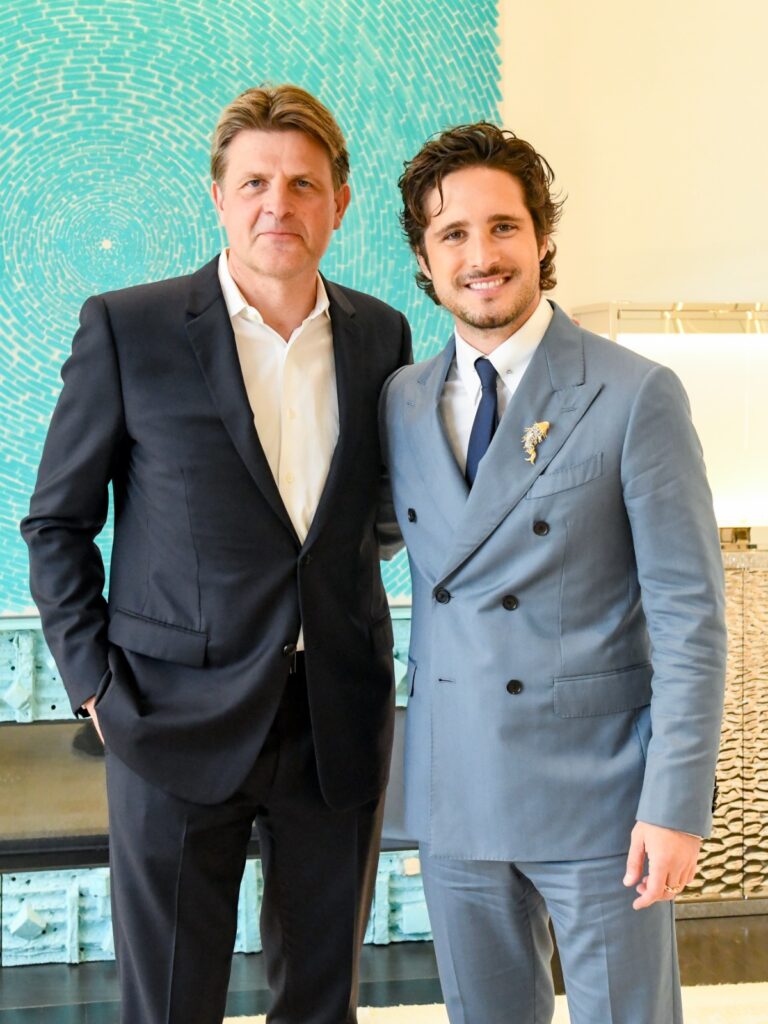 Anthony Ledru, Diego Boneta