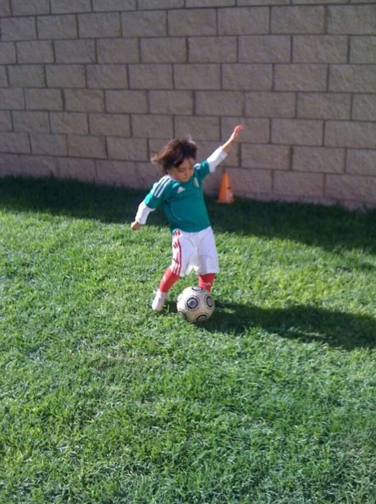 Quién es Gil Mora el futbolista de la Selección Mexicana