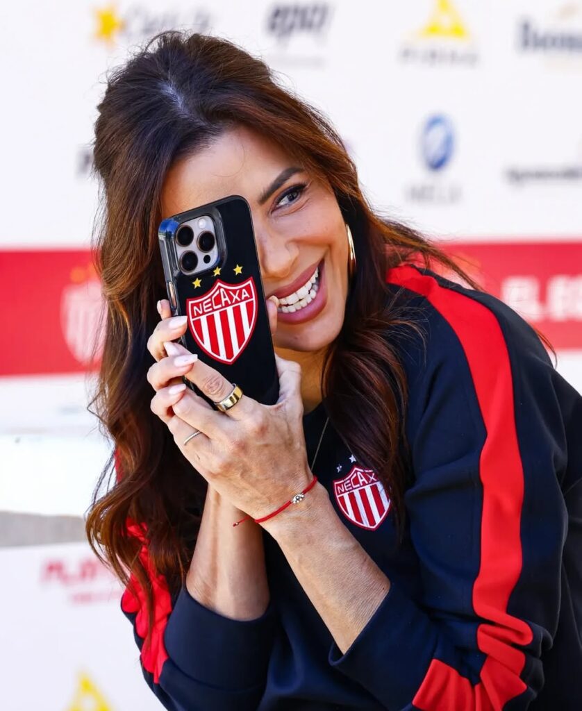 Eva Longoria Necaxa