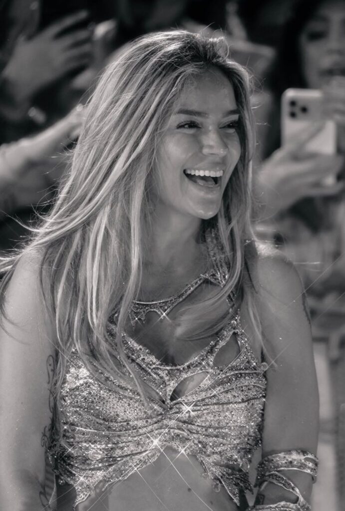 Karol G revela el tracklist de No Me Arrepiento de Sentir Tanto