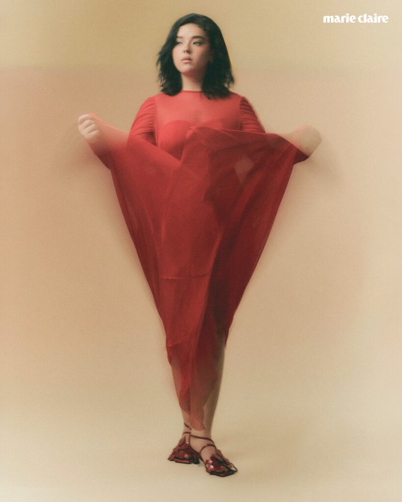 Macarena Oz en Marie Claire México