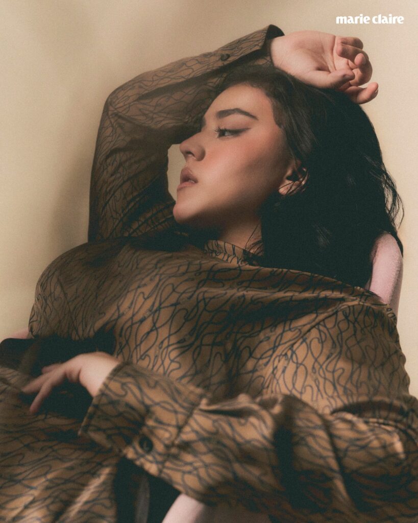 Macarena Oz en Marie Claire México