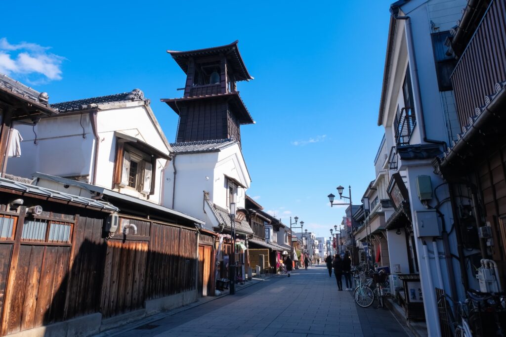 Calles tradicionales de almacenes Kurazukuri en Kawagoe, Saitama