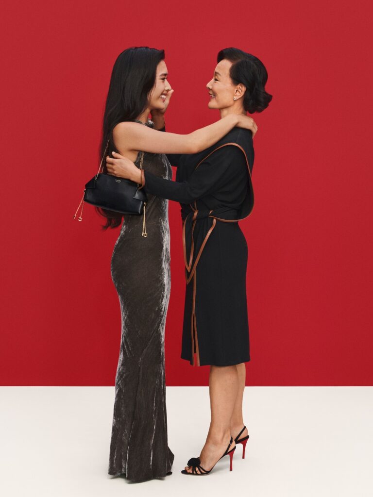 Joan Chen junto a su hija, Audrey Hui