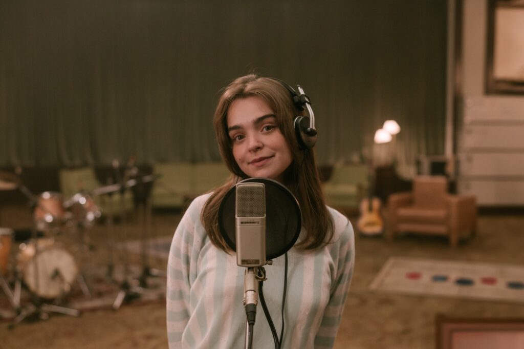 Macarena García como Sasha Sokol